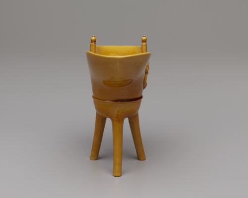 China%2C%20Jiangxi%20province%2C%20Jingdezhen%20kilns%2C%20%3Cb%3E%3Ci%3E%20Brushwasher%20in%20the%20shape%20of%20an%20archaic%20jian%3C%2Fi%3E%3C%2Fb%3E%2C%2019th%20century%2C%20porcelain%20with%20transparent%20glaze%20and%20overglaze%20yellow%20enamel%2C%20Museum%20Purchase%3A%20Funds%20provided%20by%20Margery%20Hoffman%20Smith%2C%20Jack%20Meier%2C%20and%20Mrs.%20Henry%20L.%20Corbett%2C%20Sr.%2C%20public%20domain%2C%2065.46